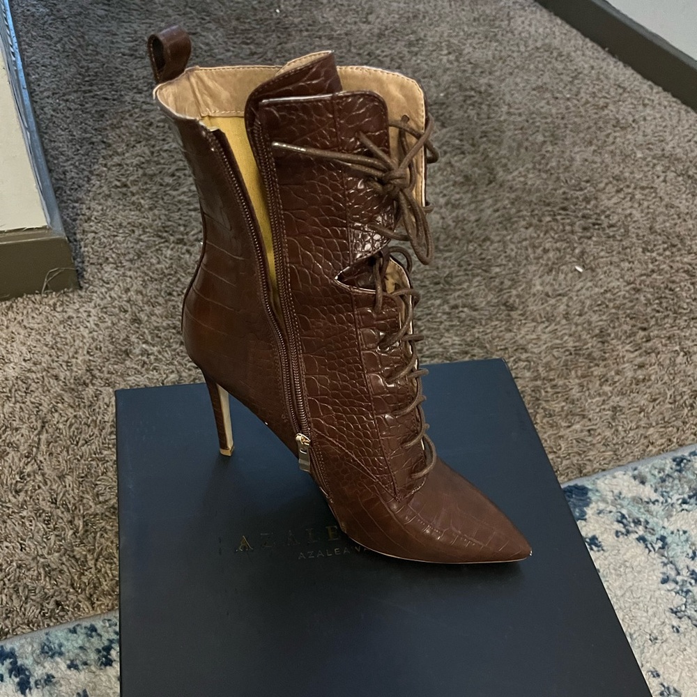 Azalea Wang leather heeled boots